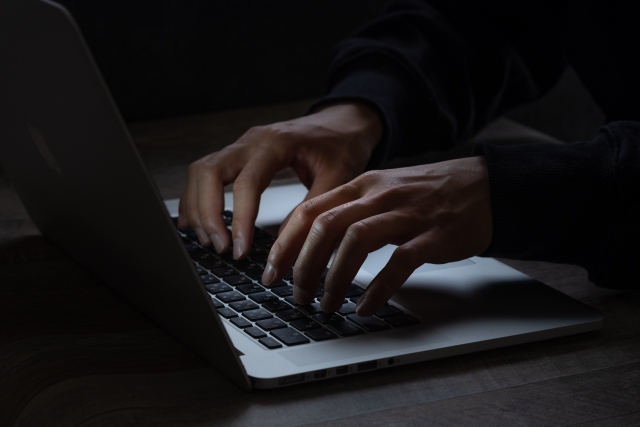 パソコンを使う人